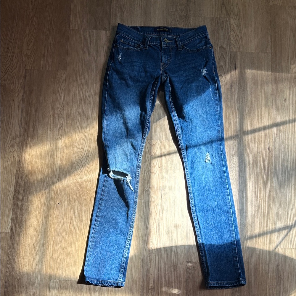 Levi's Distressed Denim Jeans ~ Size 1 Medium Too Superlow 524